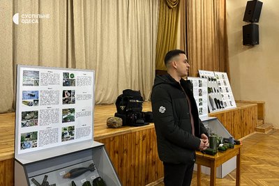 "Побачили щось підозріле – повідомте про це": в Одесі провели заняття з мінної безпеки для школярів "Побачили щось підозріле – повідомте про це": в Одесі провели заняття з мінної безпеки для школярів
