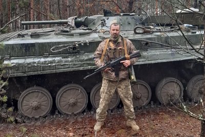 "Мені здавалося, що кращого чоловіка просто немає". Дружина про загиблого бійця "десятки" Павла Василіва "Мені здавалося, що кращого чоловіка просто немає". Дружина про загиблого бійця "десятки" Павла Василіва