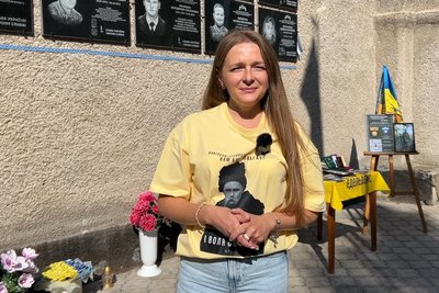 "Його стихія була дрони": у Дубні до роковин загибелі військового Василя Пилипчука висадили магнолію пам'яті "Його стихія була дрони": у Дубні до роковин загибелі військового Василя Пилипчука висадили магнолію пам'яті