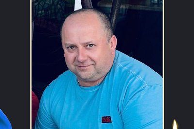 У Шостці попрощалися з військовими, загиблими через ракетний удар У Шостці попрощалися з військовими, загиблими через ракетний удар