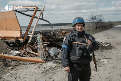 Постійні обстріли, розтрощені будинки та міни: як працює поліція на деокупованій Херсонщині Постійні обстріли, розтрощені будинки та міни: як працює поліція на деокупованій Херсонщині