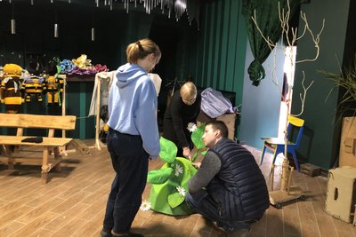 "Лялька оживає в руках": як в Одесі створювали театральних персонажів за лаштунками сцени "Лялька оживає в руках": як в Одесі створювали театральних персонажів за лаштунками сцени
