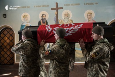 Відспівування у Михайлівському соборі чотирьох бійців добровольчого батальйону "Братство", які загинули 25 грудня у складі ДРГ на території Росії. Київ, 7 березня 2023 року.