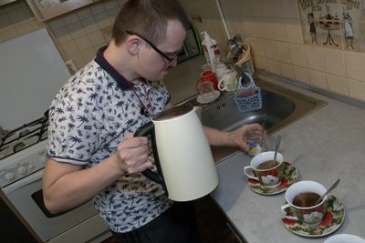 Лучанин із синдромом Дауна Сергій Тимощук Лучанин із синдромом Дауна Сергій Тимощук