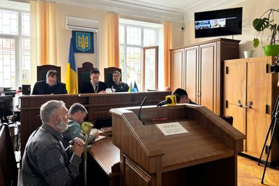 Справа Попільнянського стрілка: суд в Житомирі залишив обвинуваченого під нічним домашнім арештом Справа Попільнянського стрілка: суд в Житомирі залишив обвинуваченого під нічним домашнім арештом