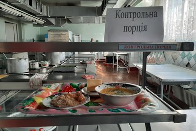 За перший день роботи пунктів гарячого харчування їжу роздали понад 10 тис. людей