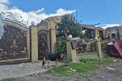 «Сім'я мирно спала». Через атаку РФ у Буринській громаді загинули мама з сином «Сім'я мирно спала». Через атаку РФ у Буринській громаді загинули мама з сином