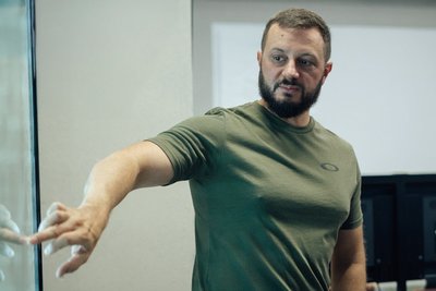 Ігор Оболенський Хартія Ігор Оболенський Хартія