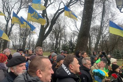 10 річниця Революції гідності: у Києві відправили панахиду за загиблими Героями 10 річниця Революції гідності: у Києві відправили панахиду за загиблими Героями