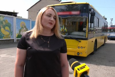 У Хмельницькому відновили безготівкову оплату за проїзд в тролейбусах: як тепер можна платити