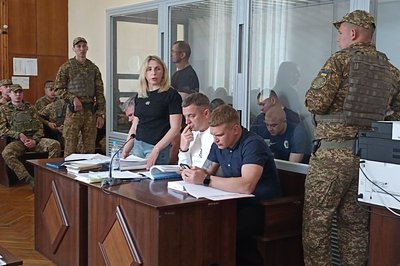 Запобіжні заходи і допит потерпілих: в Житомирі триває судовий процес над 10 чоловіками з Коростишева Запобіжні заходи і допит потерпілих: в Житомирі триває судовий процес над 10 чоловіками з Коростишева