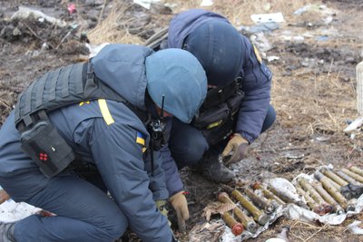 На Харківщині ЗСУ допомагають розмінувати сміттєвий полігон На Харківщині ЗСУ допомагають розмінувати сміттєвий полігон