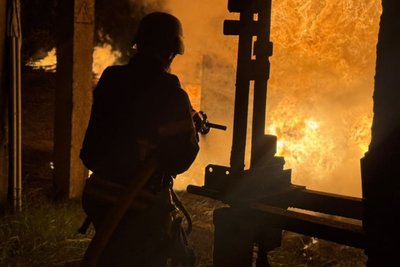 Атака РФ по Житомирщині: у Бердичеві відомо про влучання БпЛА по енергетичній інфраструктурі Атака РФ по Житомирщині: у Бердичеві відомо про влучання БпЛА по енергетичній інфраструктурі