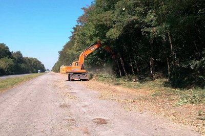 В напрямку Бердичева відновлюють ділянку міжнародної траси, закриту минулого року В напрямку Бердичева відновлюють ділянку міжнародної траси, закриту минулого року