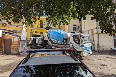 На Хрещатику розбирають пам'ятку архітектури — будинок купця Целестина Верле На Хрещатику розбирають пам'ятку архітектури — будинок купця Целестина Верле