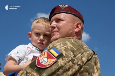 Старший сержант Євгеній Аверкін, нагороджений орденом за мужність III ступеня