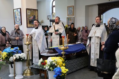 У Луцьку попрощалися з 45-річним військовослужбовцем Олександром Кущем У Луцьку попрощалися з 45-річним військовослужбовцем Олександром Кущем