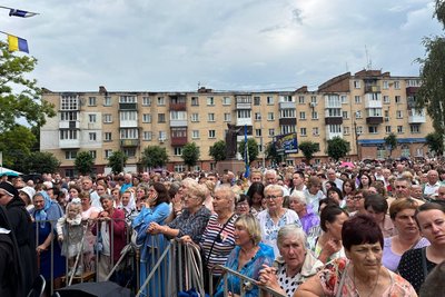 У Бердичеві відбулося 48 всеукраїнське паломництво до ікони Матері Божої Бердичівської У Бердичеві відбулося 48 всеукраїнське паломництво до ікони Матері Божої Бердичівської