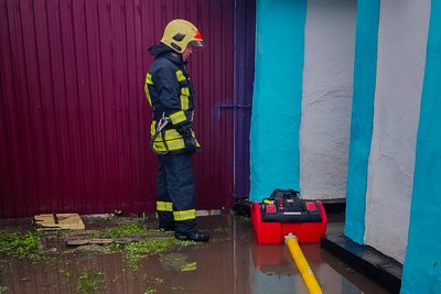 На Вінниччині після негоди світло повернули понад 25 тисячам споживачів