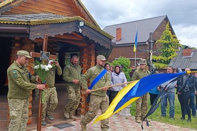 На Закарпатті попрощалися із загиблим воїном Вадимом Сідеєм На Закарпатті попрощалися із загиблим воїном Вадимом Сідеєм