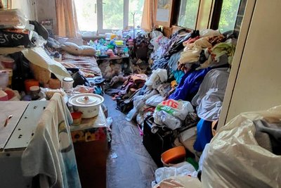 Квартира, в якій проживав 13-річний хлопець, якого вилучили з родини