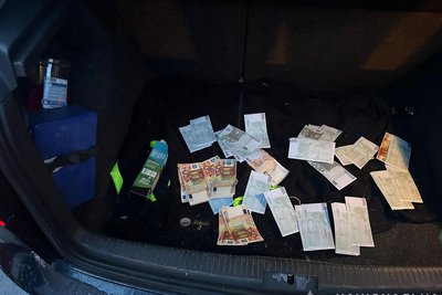 6600 євро за перетин: ужгородця підозрюють у переправленні чоловіків через кордон 6600 євро за перетин: ужгородця підозрюють у переправленні чоловіків через кордон