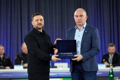 Суми і Тростянець отримали звання "Місто-герой України"