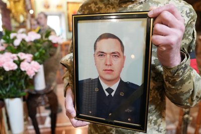 "Прикордонник за покликанням”: у Сумах попрощалися з Олександром Чергінцем "Прикордонник за покликанням”: у Сумах попрощалися з Олександром Чергінцем