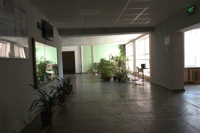 В житомирському ліцеї №34 представили нового директора, із 76 вчителів на представлення прийшли четверо В житомирському ліцеї №34 представили нового директора, із 76 вчителів на представлення прийшли четверо