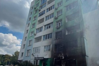 Будинок, який був пошкоджений внаслідок влучання російського безпілотника в Індустріальному районі Харкова, 10 червня 2026 року Будинок, який був пошкоджений внаслідок влучання російського безпілотника в Індустріальному районі Харкова, 10 червня 2026 року