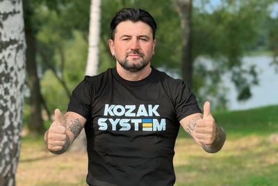 Соліст гурту KOZAK Sistem Іван Леньо про творчість та допомогу ЗСУ | Свої люди Соліст гурту KOZAK Sistem Іван Леньо про творчість та допомогу ЗСУ | Свої люди