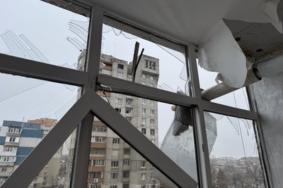 "Почули, що люди кричать": очевидці розповіли про влучання "шахеда" в автостоянку в Сумах "Почули, що люди кричать": очевидці розповіли про влучання "шахеда" в автостоянку в Сумах