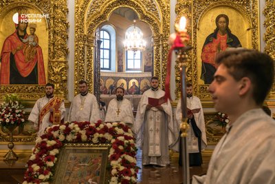 Перше Великоднє богослужіння ПЦУ в Успенському соборі Києво-Печерської Лаври, 16 квітня 2023 року
