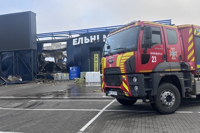 «Вибух — і чорний дим здійнявся»: що кажуть про удар по «Епіцентру» жителі Первомайська
