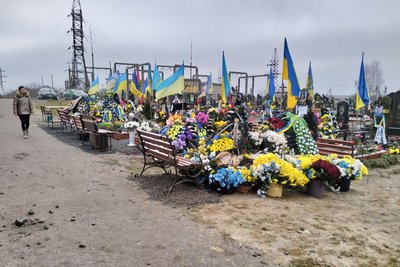 "Постійно говорю з ним": історія вдови загиблого військового "Постійно говорю з ним": історія вдови загиблого військового