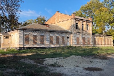Маєток Шувалової у Дубні: область хоче повернути будівлю, місто планує передати її Міноборони Маєток Шувалової у Дубні: область хоче повернути будівлю, місто планує передати її Міноборони