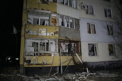 Наслідки вечірнього удару РФ по Харкову 30 січня: фоторепортаж Наслідки вечірнього удару РФ по Харкову 30 січня: фоторепортаж