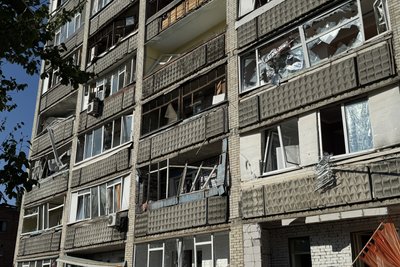 "Корм котячий – і то витягнули". Мешканці багатоповерхівки у Сумах розповіли про наслідки обстрілу "Корм котячий – і то витягнули". Мешканці багатоповерхівки у Сумах розповіли про наслідки обстрілу