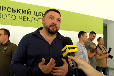 У Житомирі відкрили центр військового рекрутингу: як працюватиме У Житомирі відкрили центр військового рекрутингу: як працюватиме