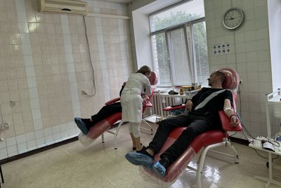 Напередодні Всесвітнього дня донора в Житомирському обласному центрі крові провели 100 донацій Напередодні Всесвітнього дня донора в Житомирському обласному центрі крові провели 100 донацій
