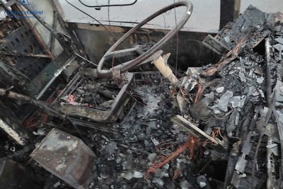 У Харкові на Льва Ландау згорів тролейбус У Харкові на Льва Ландау згорів тролейбус
