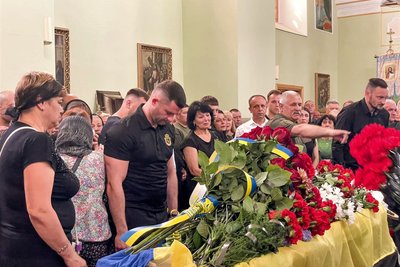 У Мукачеві попрощалися із загиблими воїнами Михайлом Ільтьом та Олександром Свидою У Мукачеві попрощалися із загиблими воїнами Михайлом Ільтьом та Олександром Свидою