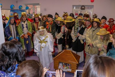 Чоловічий вертеп з Калущини пропонують внести до списку нематеріальної культурної спадщини Прикарпаття Чоловічий вертеп з Калущини пропонують внести до списку нематеріальної культурної спадщини Прикарпаття