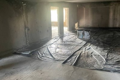 Ремонт у пошкодженій атаками РФ багатоповерхівці на вулиці Бучми у Харкові, 24 червня 2026 року Ремонт у пошкодженій атаками РФ багатоповерхівці на вулиці Бучми у Харкові, 24 червня 2026 року