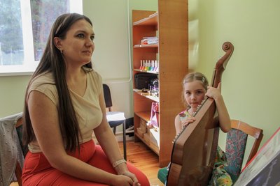 Пошкоджена через російський авіаудар — у громаді на Житомирщині відбудовують школу мистецтв Пошкоджена через російський авіаудар — у громаді на Житомирщині відбудовують школу мистецтв