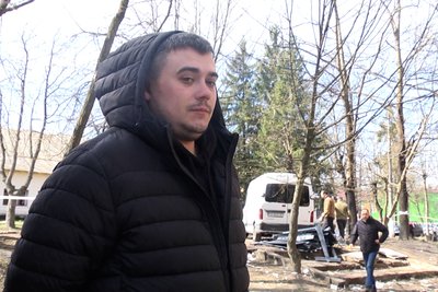 Ліквідація наслідків влучання БпЛА: в Озерному на Житомирщині оцінюють завдану шкоду Ліквідація наслідків влучання БпЛА: в Озерному на Житомирщині оцінюють завдану шкоду