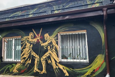 Військові створили мурал на фасаді спортивної школи на Волині Військові створили мурал на фасаді спортивної школи на Волині