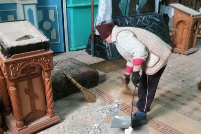 У Білопіллі пошкоджено Петропавлівську церкву через обстріл У Білопіллі пошкоджено Петропавлівську церкву через обстріл