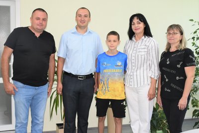 На Вінниччині 13-річний чемпіон світу зі змішаних єдиноборств віддав частину премії на ЗСУ На Вінниччині 13-річний чемпіон світу зі змішаних єдиноборств віддав частину премії на ЗСУ