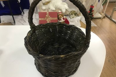 "Коли я плету, мені стає спокійніше", — переселенець із Бахмута Олексій Драний "Коли я плету, мені стає спокійніше", — переселенець із Бахмута Олексій Драний